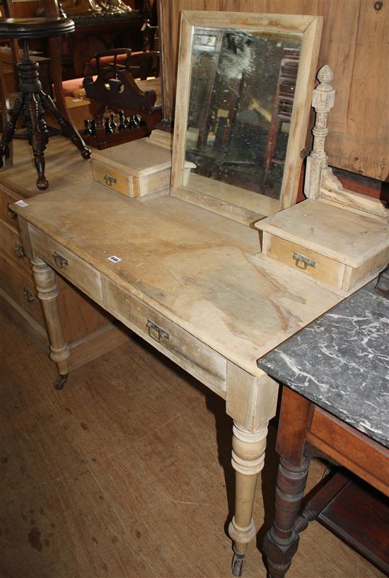 Pine dressing table